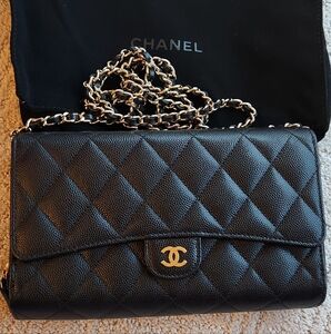 Chanel Caviar O Phone Holder with Removable chain